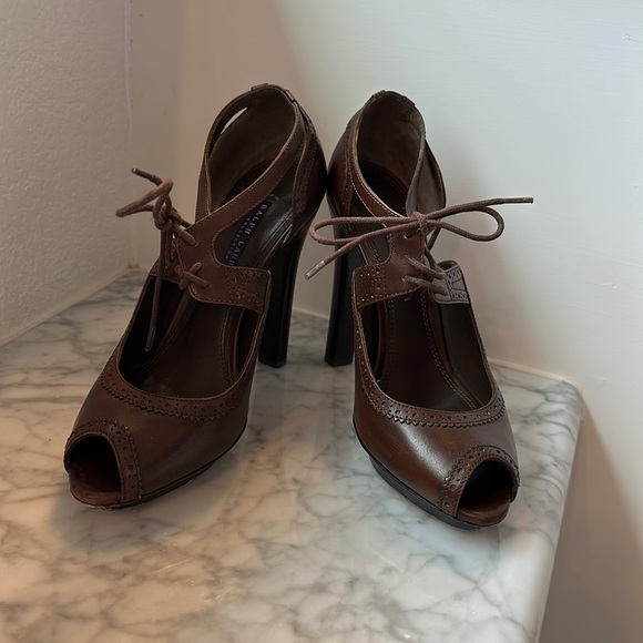 Ralph Lauren Collection - Piper Platform Heel - Size 7 in Brown - Picture 3 of 10